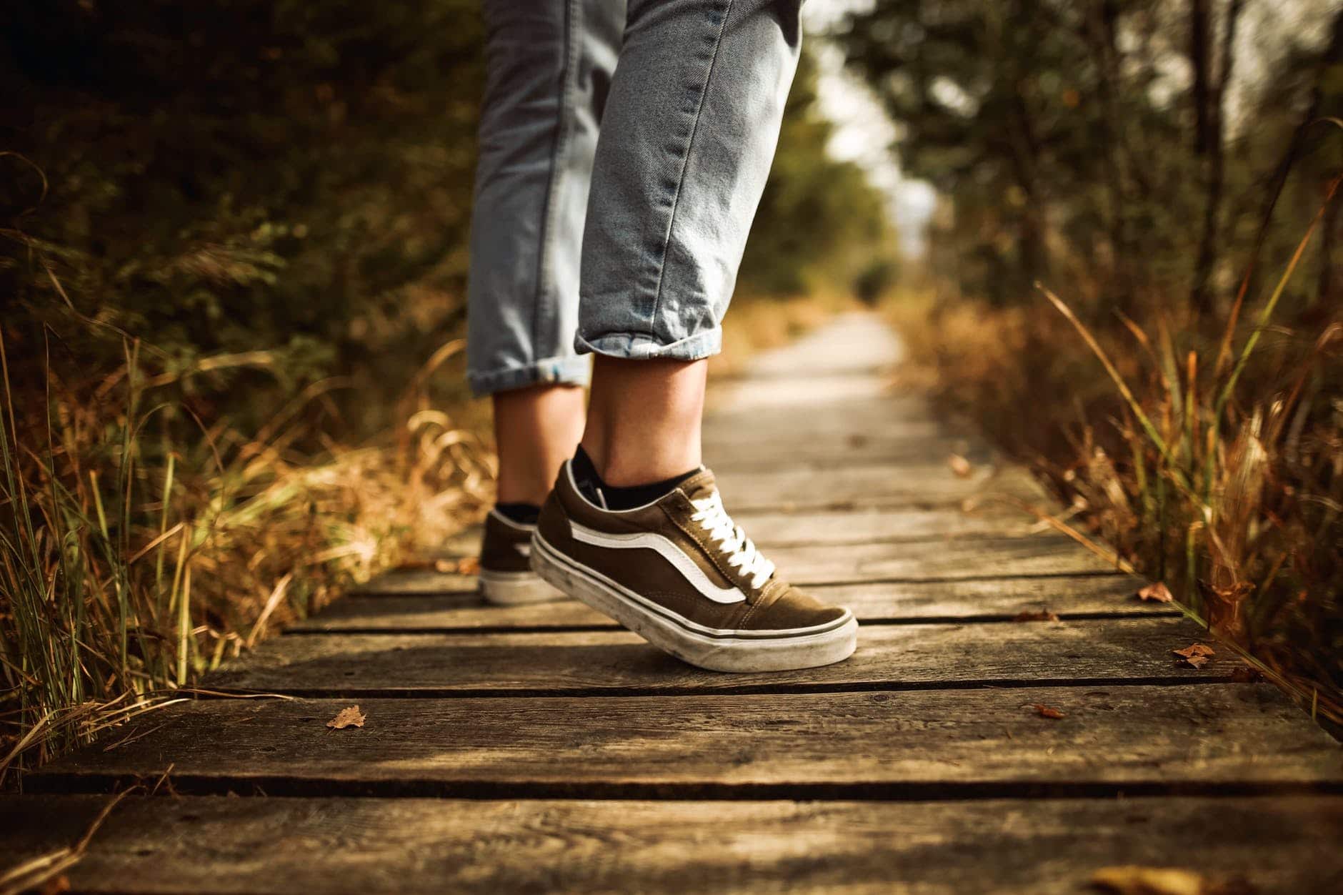 comfortable walking shoes reddit